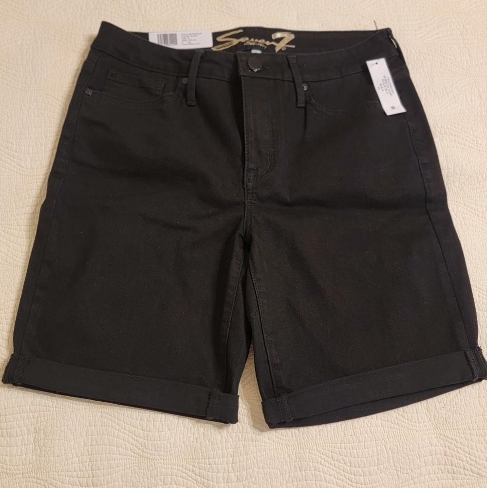 NWT Seven7  Ladies Sunset Bermuda with Rolled Hem, 9" Inseam